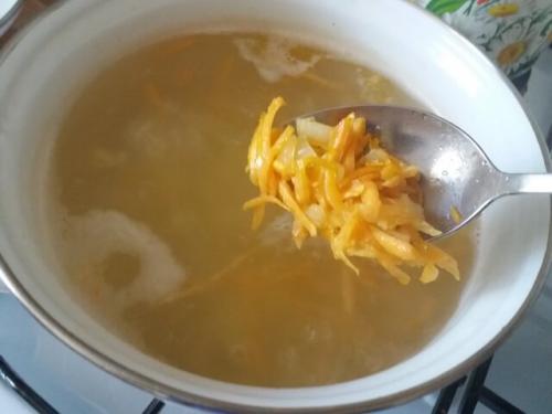 Суп из скумбрии консервы. Суп из рыбной консервы «Скумбрия с маслом»