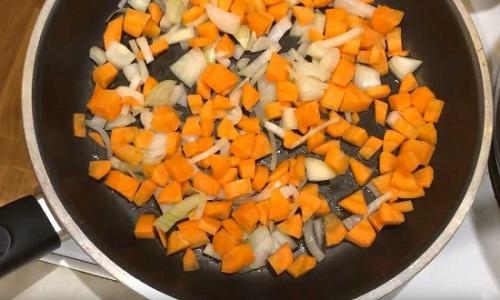 Суп со скумбрией и рисом. Рецепт рыбного рисового супа со свежей скумбрией