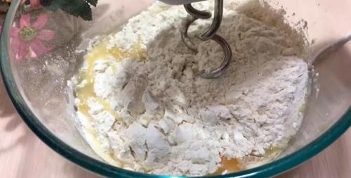 Расстегаи с минтаем и рисом. Расстегаи с рыбой в духовке. Как приготовить постные рыбные расстегаи