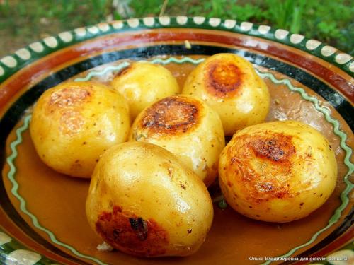 Как запечь картошку в мультиварке целиком. Такой знакомый и загадочный картофель