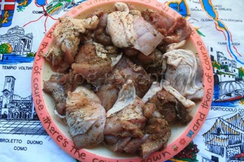 Тушеная картошка в мультиварке с курицей. Картофель тушеный с курицей, морковью и луком в мультиварке