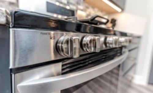 Пирог с рисом и рыбой консервой. Пирог с рисом и рыбными консервами