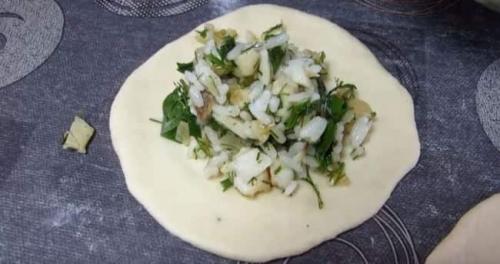 Рецепт расстегаев с рыбой. Расстегаи с рыбой: как приготовить расстегай в духовке