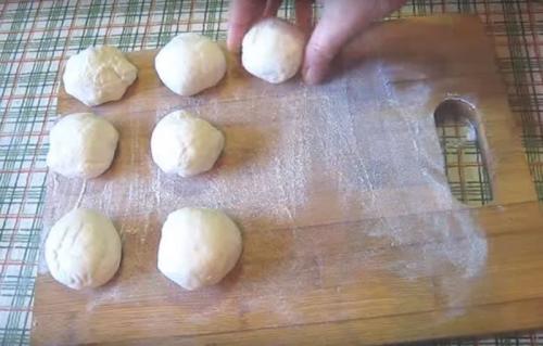 Расстегаи с рыбой на сковороде. Постный рецепт рыбного расстегая