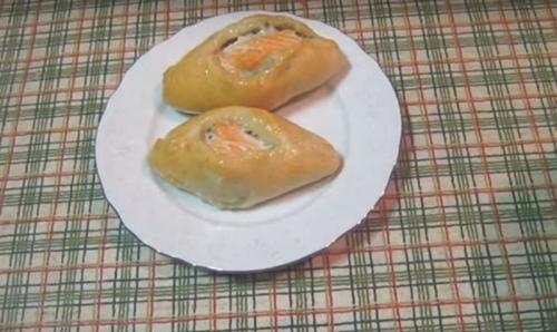 Расстегаи с рыбой на сковороде. Постный рецепт рыбного расстегая