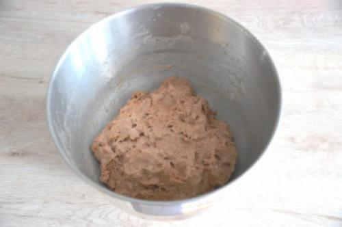 Какие ингредиенты необходимы для приготовления серого льняного хлеба на пшеничной закваске. Льняной хлеб на закваске