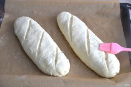 Какие особенности приготовления серых батонов на закваске. Батон на закваске