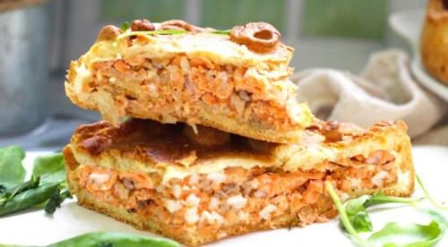 Пирог дрожжевой с рыбой и рисом 07