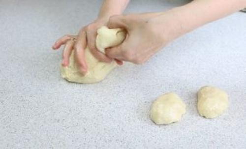 Дрожжевые расстегаи с рыбой и рисом в духовке Просто Кухня. Из дрожжевого теста с рыбным фаршем и рисом