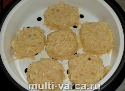 Диетические драники из картофеля на пару.. Драники на пару в мультиварке 07 Диетические драники из картофеля на пару.. Драники на пару в мультиварке 07