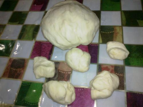 Расстегаи с консервой и рисом. Расстегай с рыбными консервами рецепт с фото