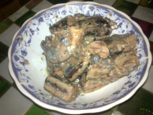 Расстегаи с консервой и рисом. Расстегай с рыбными консервами рецепт с фото