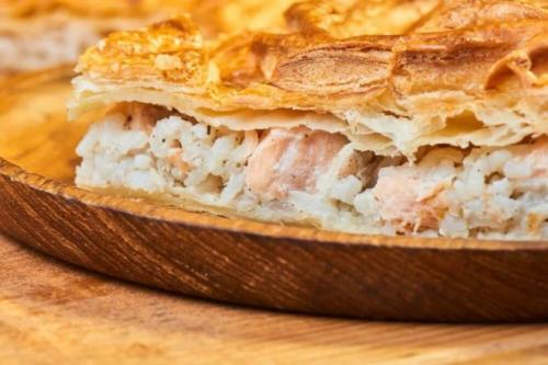 Пирог с сырой рыбой и рисом. Лучшие пироги с рыбой и рисом