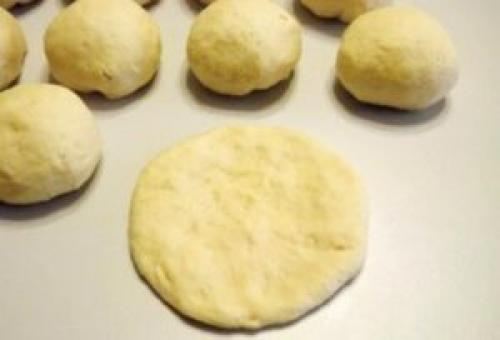 Расстегаи с сайрой и рисом. Расстегаи рецепт — вкусный ужин для всей семьи