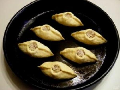 Расстегаи с сайрой и рисом. Расстегаи рецепт — вкусный ужин для всей семьи