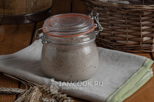 Серый хлеб на ржаной закваске с льняными семечками: полезный и вкусный выбор 18 Серый хлеб на ржаной закваске с льняными семечками: полезный и вкусный выбор 18