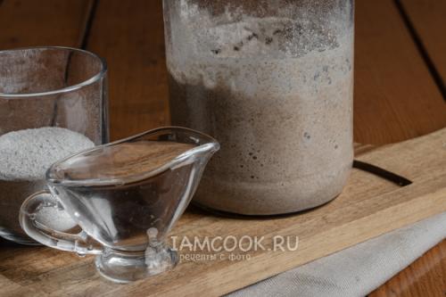 Серый хлеб на ржаной закваске с льняными семечками: полезный и вкусный выбор 17 Серый хлеб на ржаной закваске с льняными семечками: полезный и вкусный выбор 17