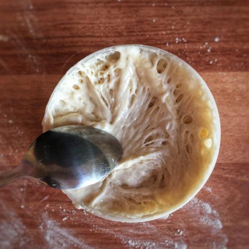 Как часто необходимо подкармливать бездрожжевую закваску для хлеба. Как ухаживать за закваской и хранить её.