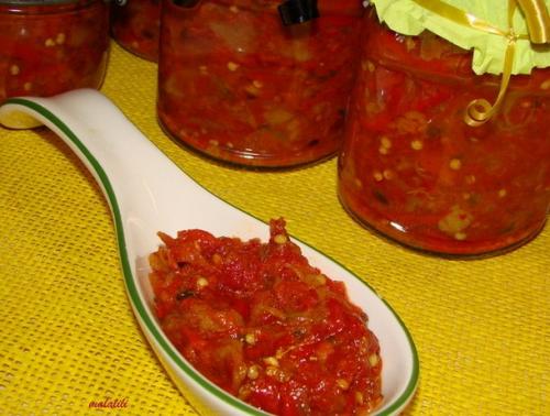 Пинджур айвар. Пинджур, лютеница и томатный сок от бабы Бисы.