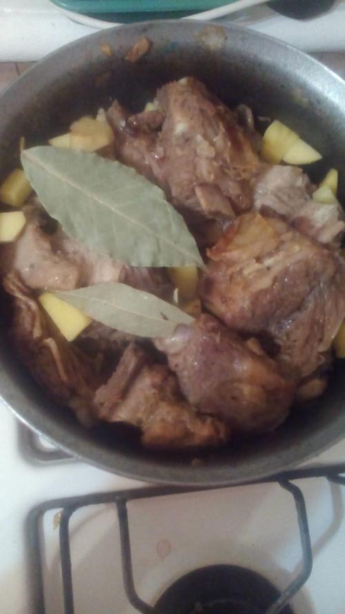 Какие виды грибов подходят лучше всего к говяжьим ребрышкам. Жаркое из говяжьих рёбер с грибами