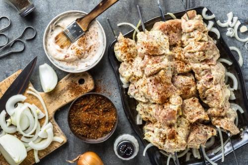 В чем секрет маринования мяса перед жаркой. 25 быстрых и легких маринадов для мяса