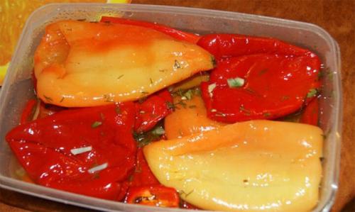 Закуска из перца с чесноком. Закуска из болгарского перца с чесноком