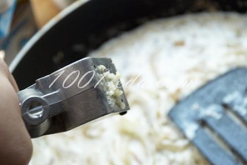 Нежные и ароматные: рецепт запеченных баклажанов с фетой в сливках 09 Нежные и ароматные: рецепт запеченных баклажанов с фетой в сливках 09