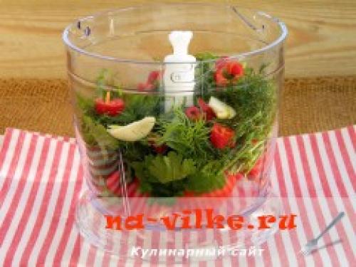 Соус из помидор без варки. Ингредиенты: