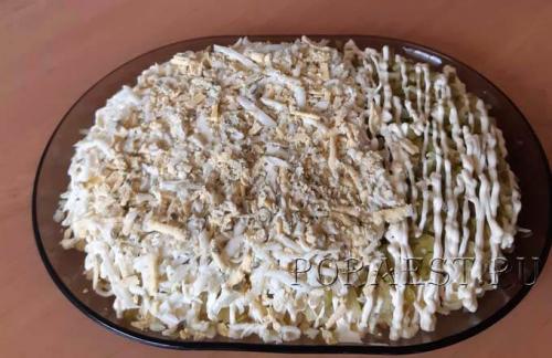 Салат с копченой курицей и огурцом соленым. Салаты с копчёной курицей: простые и вкусные рецепты