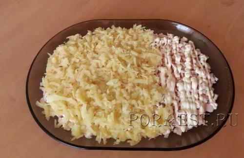 Салат с копченой курицей и огурцом соленым. Салаты с копчёной курицей: простые и вкусные рецепты