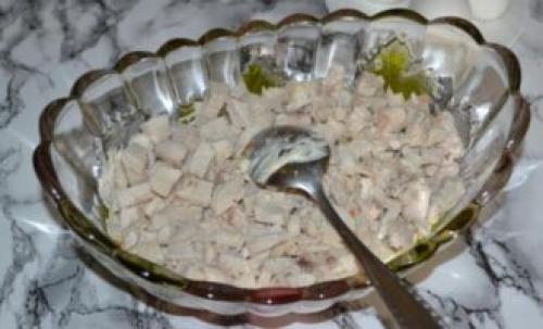 Салат с копченой курицей и корейской морковью. С болгарским перцем — 2 вариации 38