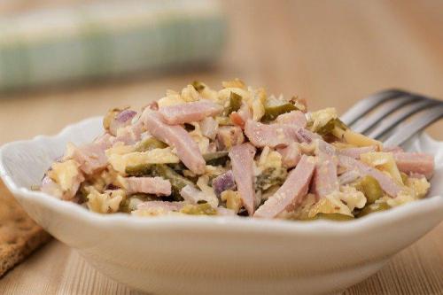 Салат осенний с ветчиной и сыром. 20 отличных салатов с ветчиной на любой вкус и бюджет