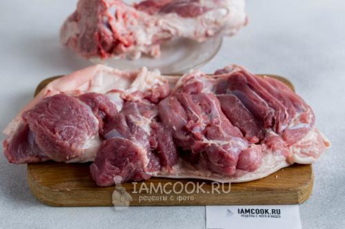 Очарование вкуса: как приготовить замечательный рулет из рульки свиной в духовке 01 Очарование вкуса: как приготовить замечательный рулет из рульки свиной в духовке 01
