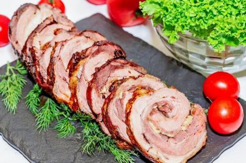 С какими начинками можно сочетать рулет из рульки свиной. 20 самых вкусных способов приготовить рулет из свинины
