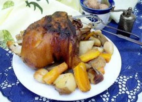 Секрет быстрого и вкусного приготовления рульки в духовке 30