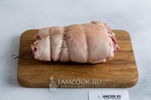 Очарование вкуса: как приготовить замечательный рулет из рульки свиной в духовке 05 Очарование вкуса: как приготовить замечательный рулет из рульки свиной в духовке 05