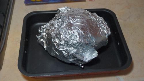 Как выбрать правильную свиную рульку для приготовления. Как вкусно запечь свиную рульку в фольге?