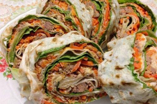 Какие ингредиенты можно использовать для начинки рулета. 20 вкусных и простых начинок для рулета из лаваша