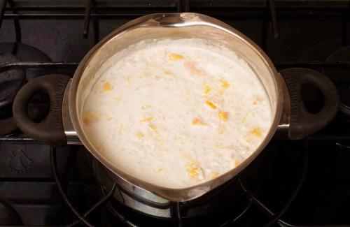 Рисовая каша в тыкве. Как приготовить рисовую кашу с тыквой в кастрюле на плите — рецепт молочной рисовой каши с тыквой с пошаговыми фото