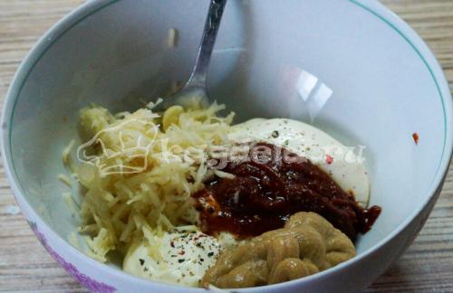 Нужно ли укрывать рульку фольгой во время запекания. Свиная рулька запеченная в духовке в фольге без кости