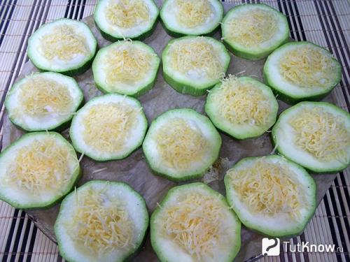 Кабачки гриль с сыром в микроволновке: быстрый и вкусный рецепт 06