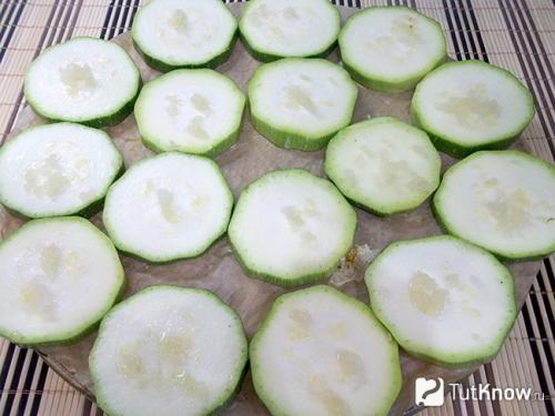 Кабачки гриль с сыром в микроволновке: быстрый и вкусный рецепт 04