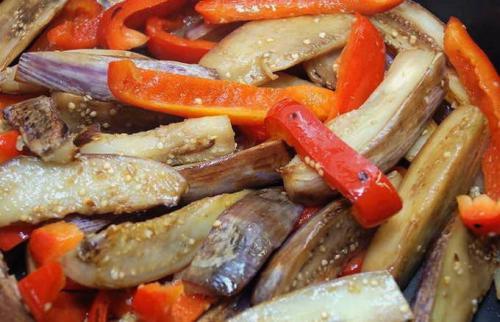 Баклажаны в сырно-сливочной заливке от mellorn. Карамелизированные баклажаны в кисло-сладком соусе