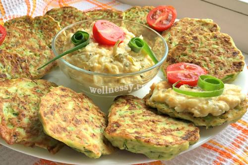 Можно ли подавать оладьи из кабачков с соусами или кетчупом. Кабачковые оладьи с рисовой мукой