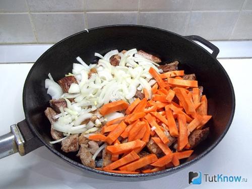 Тушеная свинина с солеными огурцами. Ингредиенты 33