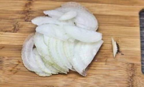 Бефстроганов из свинины с солеными огурцами. Бефстроганов из свинины – 10 пошаговых рецептов приготовления