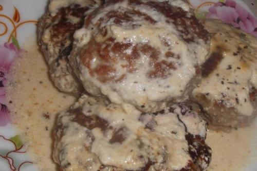 Какой соус подойдет к котлетам из кабачков с фаршем. 12 вкуснейших рецептов подливы для котлет