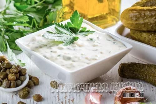 Соус с солеными огурцами название.