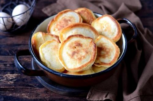 С какими соусами лучше подавать пышные оладьи из кабачков. 20 рецептов вкуснейших оладий из кабачков