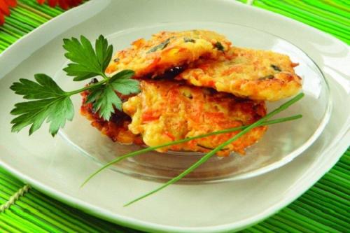 С какими соусами лучше подавать пышные оладьи из кабачков. 20 рецептов вкуснейших оладий из кабачков